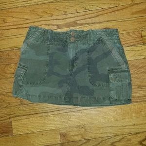 American Eagle Size 4 Camo Skirt